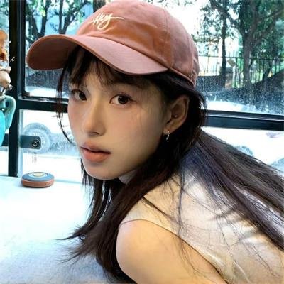 空虚的闪耀 海报